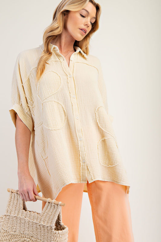 EASEL FLOWER PATCH MINERAL WASHED COTTON GAUZE SHIRT NATURAL PLUS PRETTY